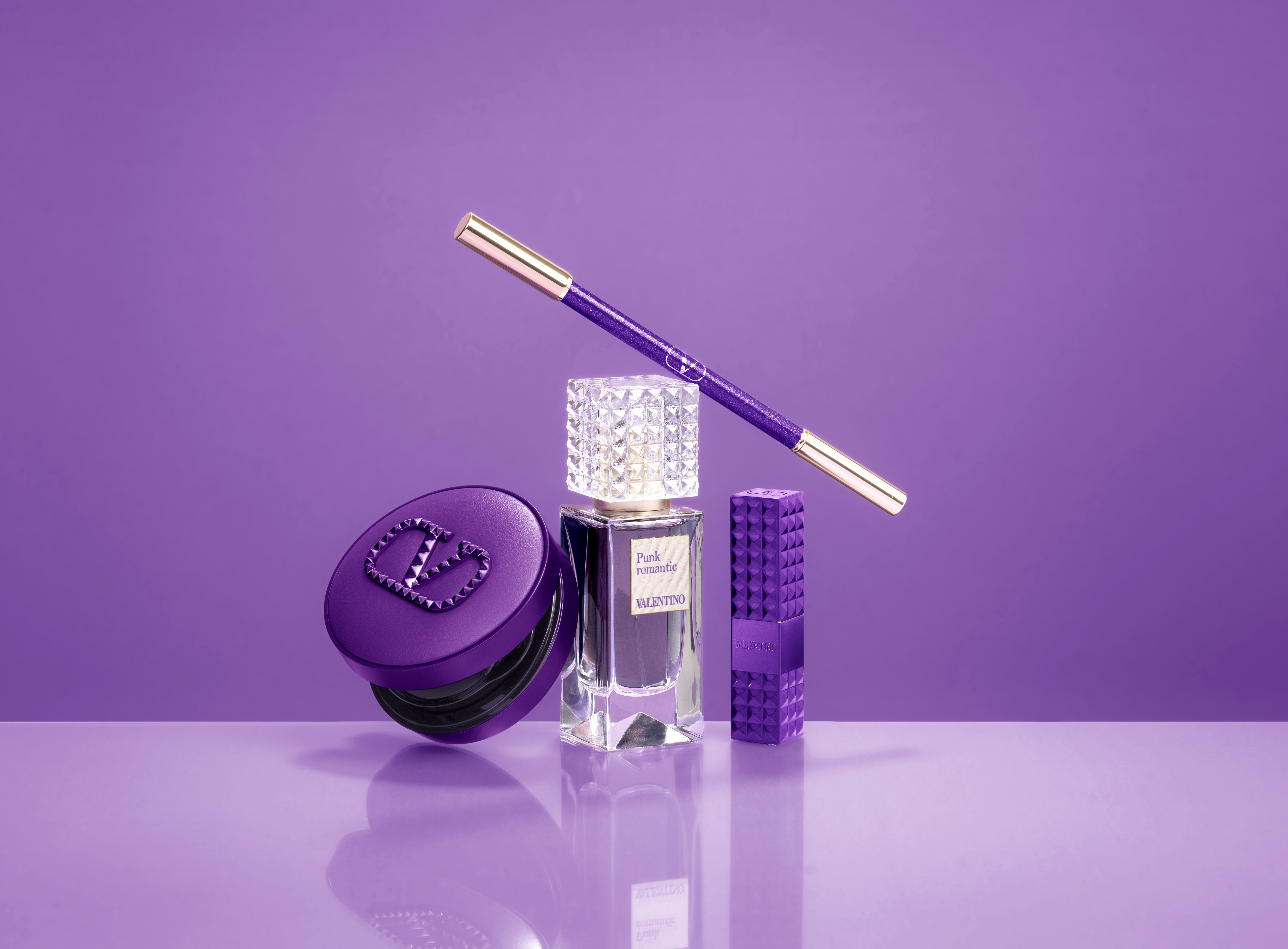 VALENTINO BEAUTY 最新「PURPLE DOSE 浪漫幻紫」限定彩妝登場：高訂